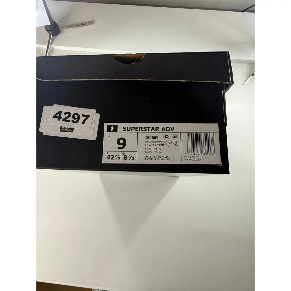 Adidas Superstar ADV Low Top Gum Sole White‎ Black Mens Sneakers Size 9 NEW